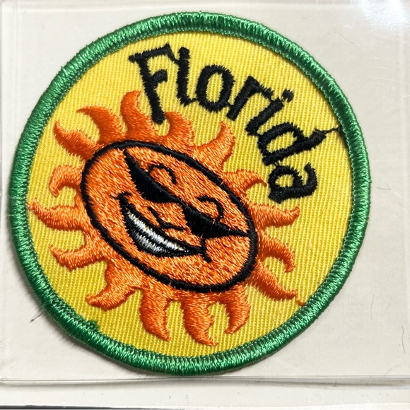 VTG New SeaWorld Emblems Florida Sunshine 3” Circle Patch Souvenir - Picture 2 of 4